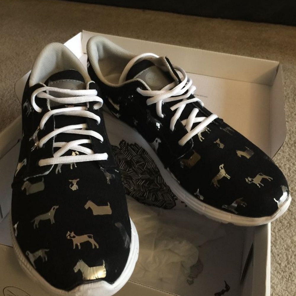 SOLD. Inkkas Black Canvas Tennis Shoe Silver Dogs Unisex
